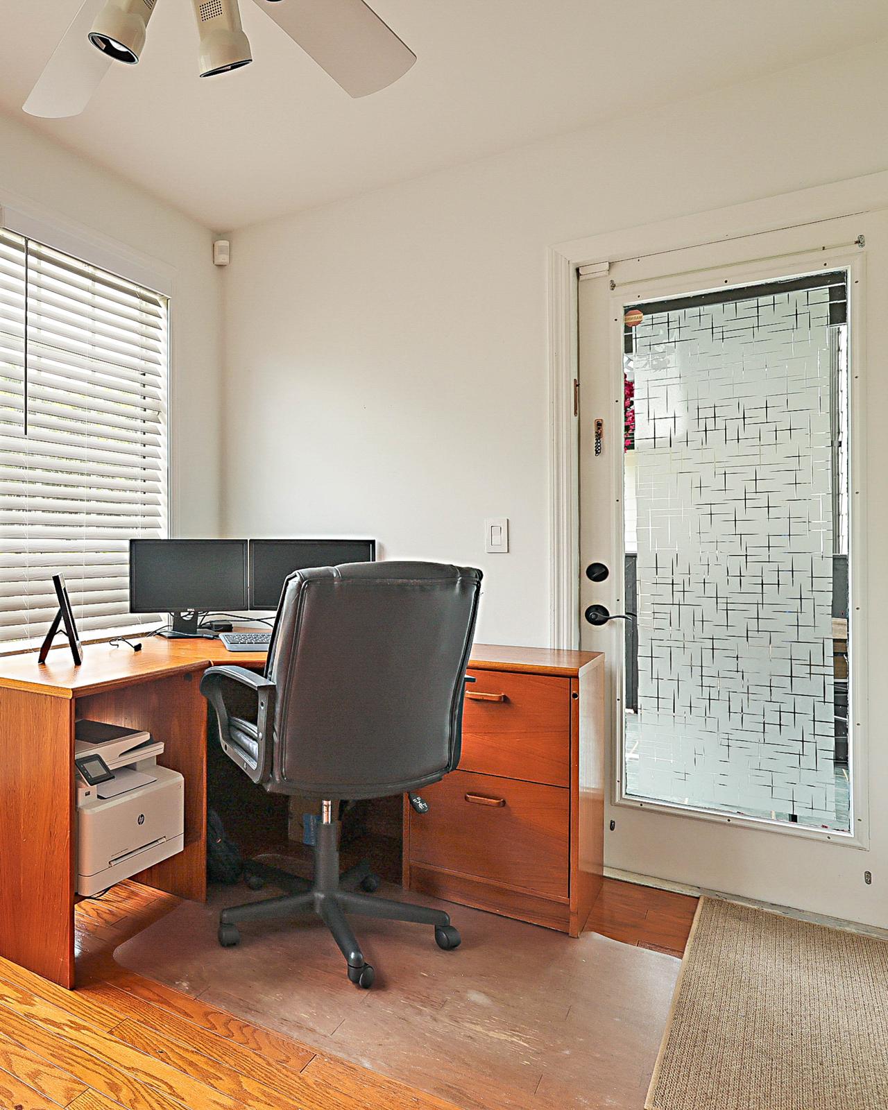 5032 Heatherhill Lane #6, Boca Raton, FL 33486 - den with glass door to the patio