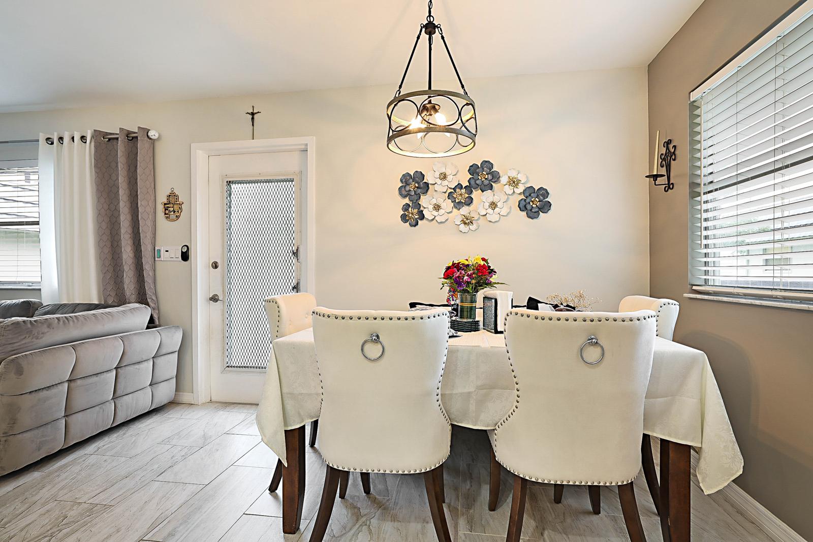 136 Tuscany B, Delray Beach, FL 33446 - dining area
