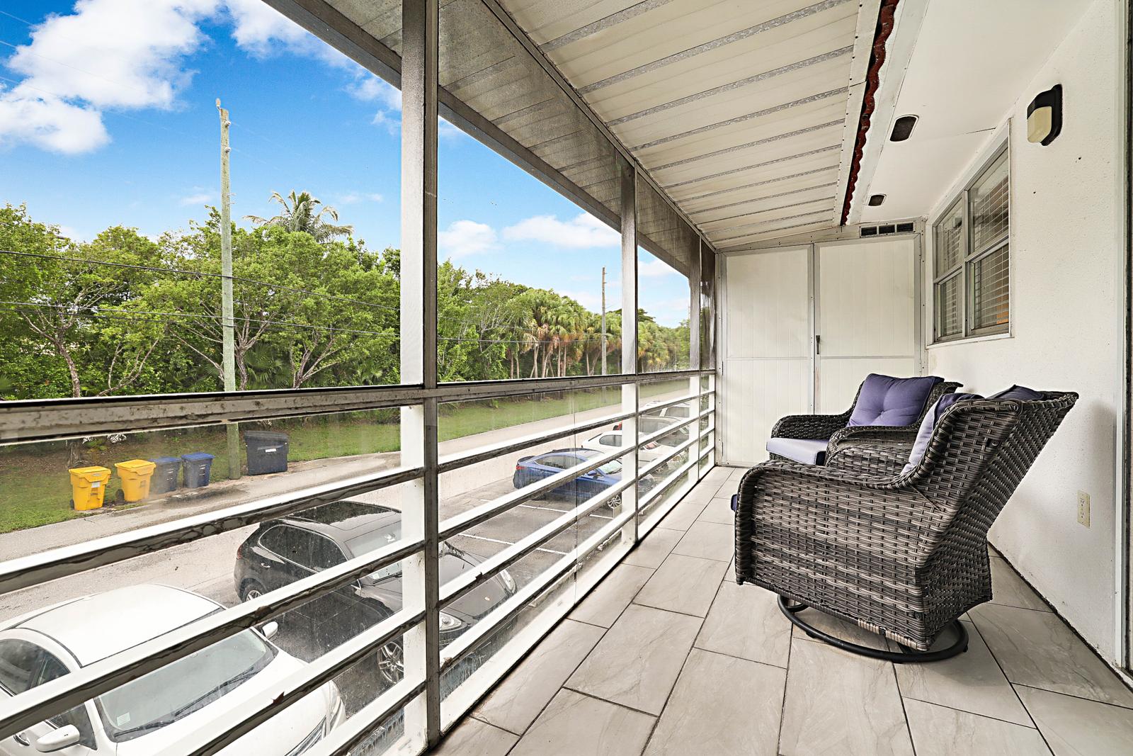 136 Tuscany B, Delray Beach, FL 33446 - covered balcony