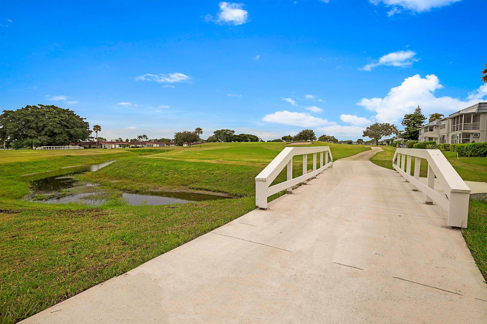 136 Tuscany B, Delray Beach, FL 33446 - Kings Point golf course
