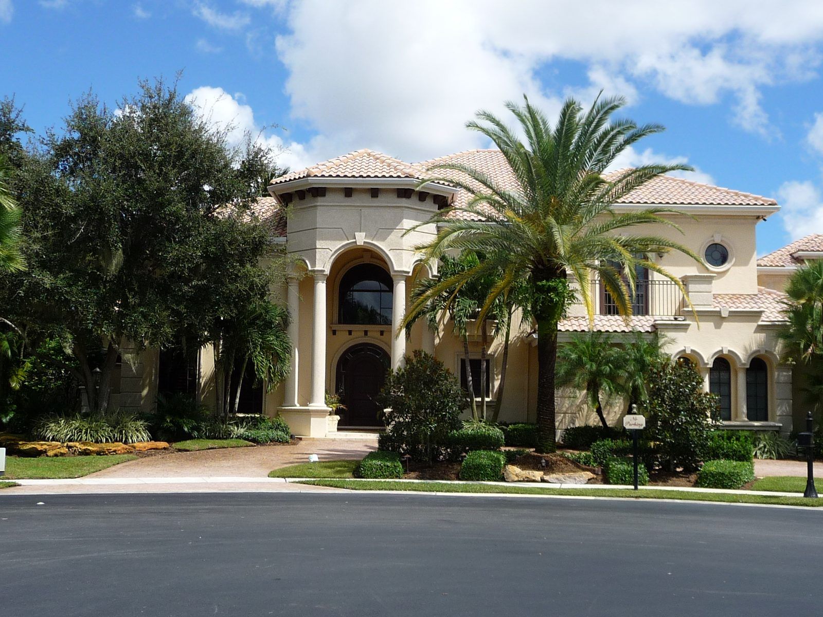 Estate home in Mizner Country Club, Boca Raton