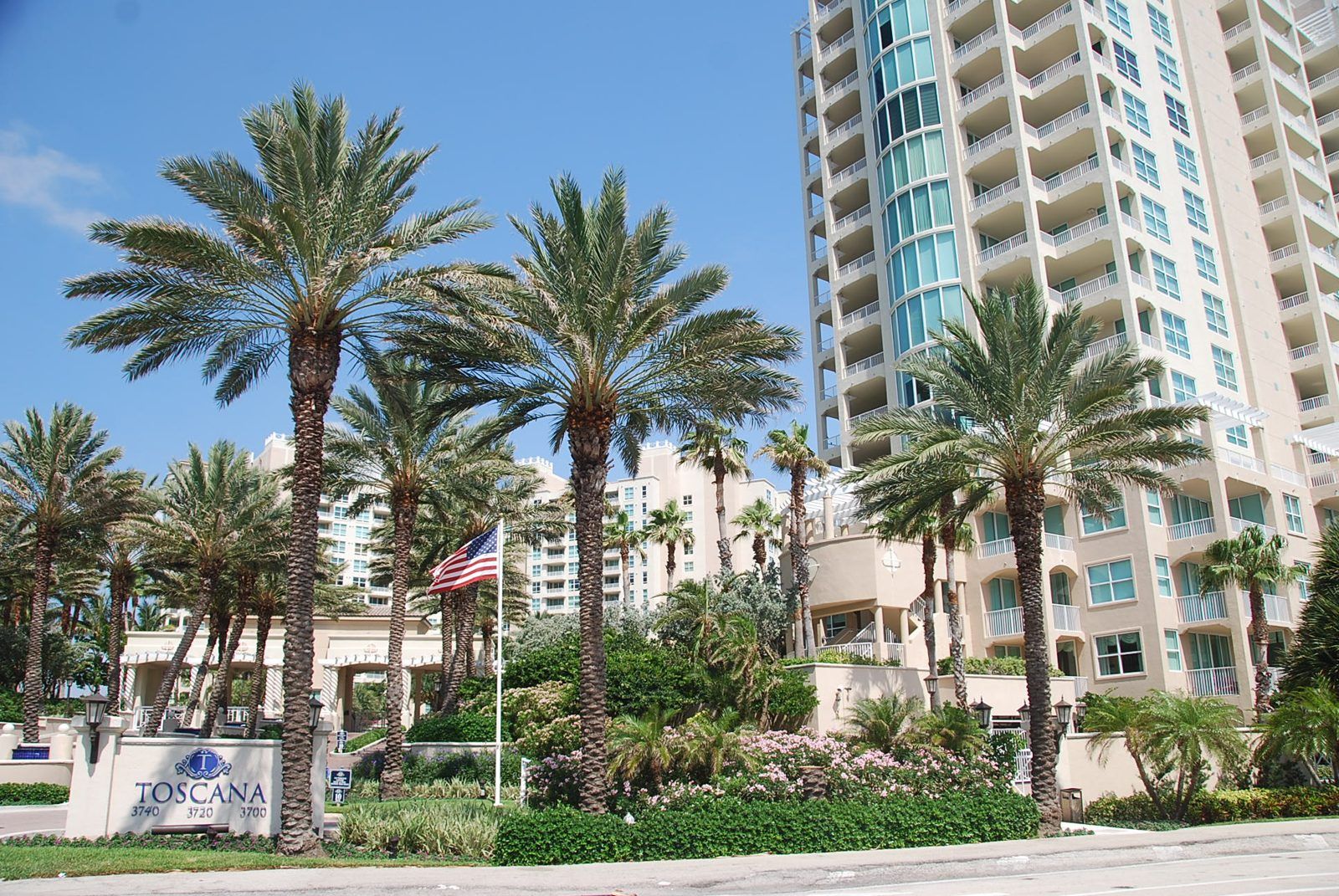 Toscana luxury condominiums on the Intracoastal in Highland Beach, Florida